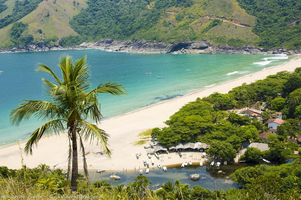 Descubra as Cachoeiras Escondidas de Ilhabela: Roteiros e Dicas