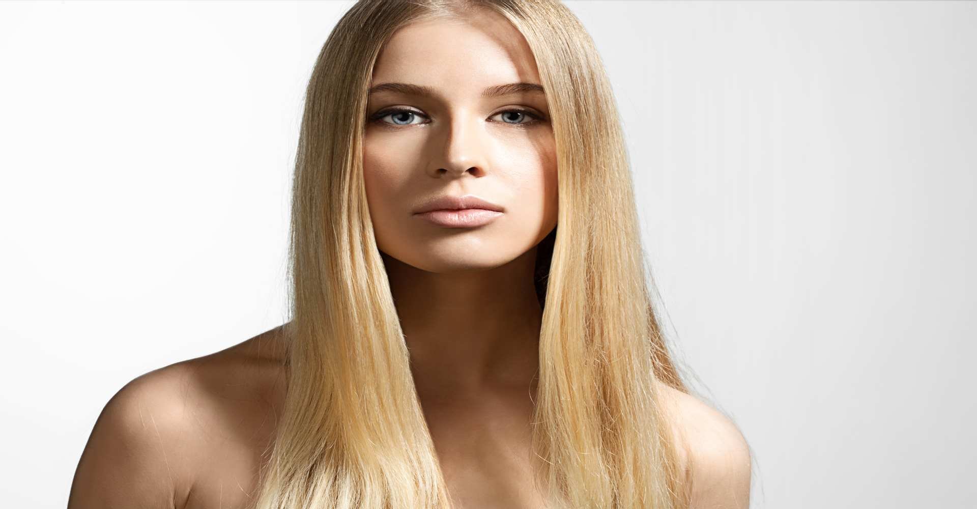 5 ideias de títulos:
1. Loiro Nude: O Guia Completo para a Tendência Natural e Sofisticada
2. Descubra o Segredo do Loiro Nude Perfeito para o Seu Tom de Pele
3. Como Alcançar o Loiro Nude em Casa: Dicas e Produtos Essenciais
4. Loiro Nude vs. Loiro Bege: Qual a Diferença e Qual Escolher?
5. Inspirações de Cortes e Penteados para Realçar o Loiro Nude