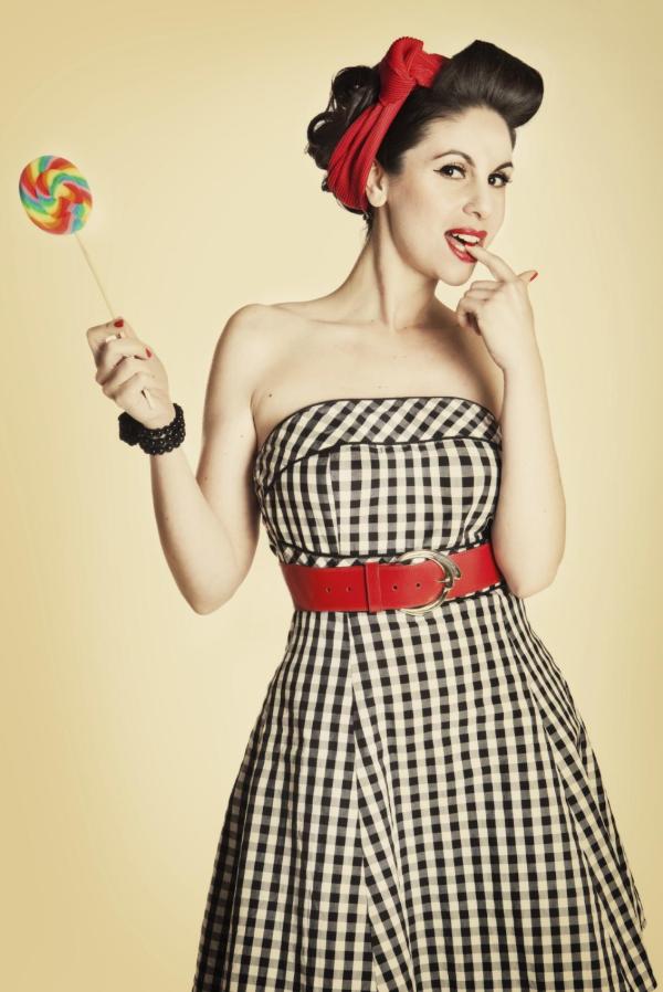 Vestido tubinho (estilo Mod)