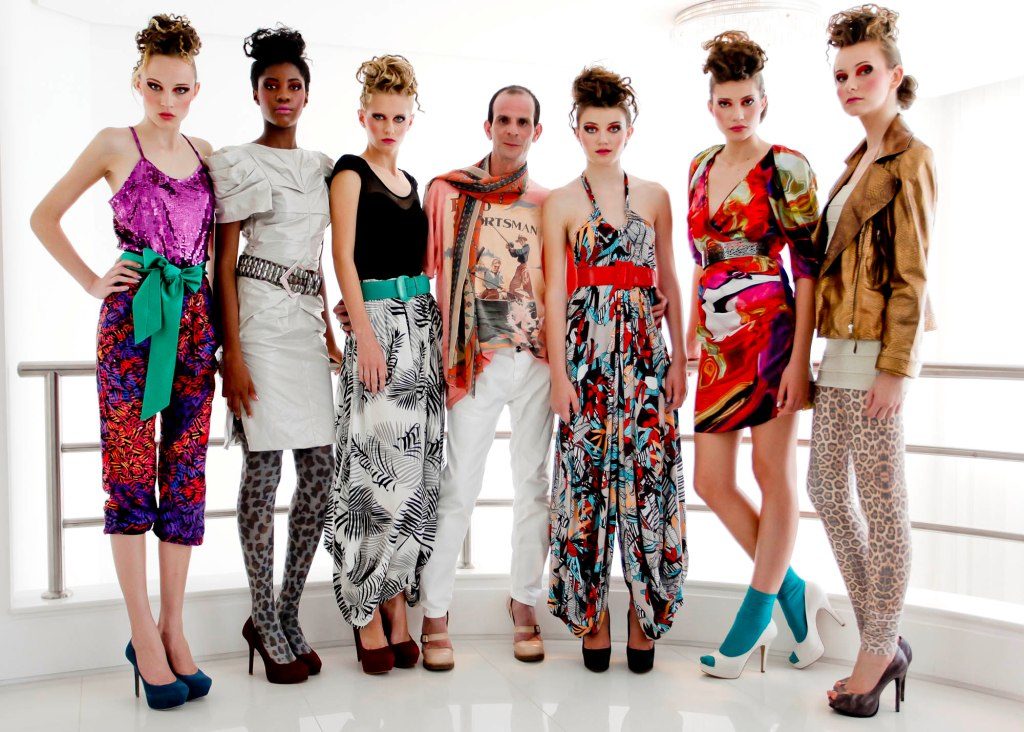 inspiração look anos 80 feminino para festa