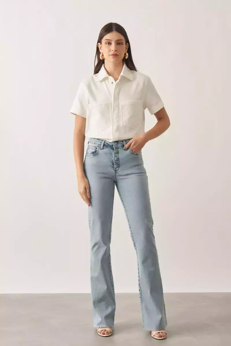 calça flare cintura alta