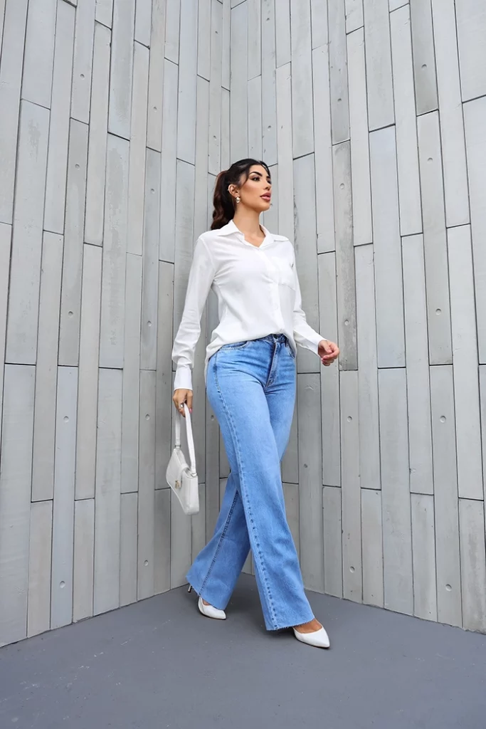 looks com camiseta branca e jeans
