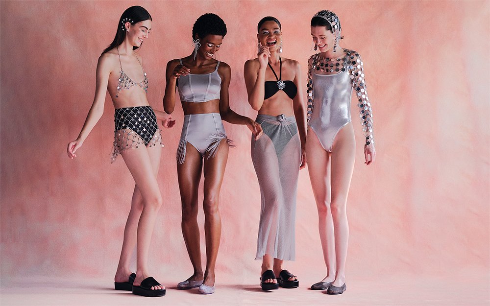 Os Acessórios Que Vão Dominar o Carnaval 2026: Do Headpiece à Body Chain