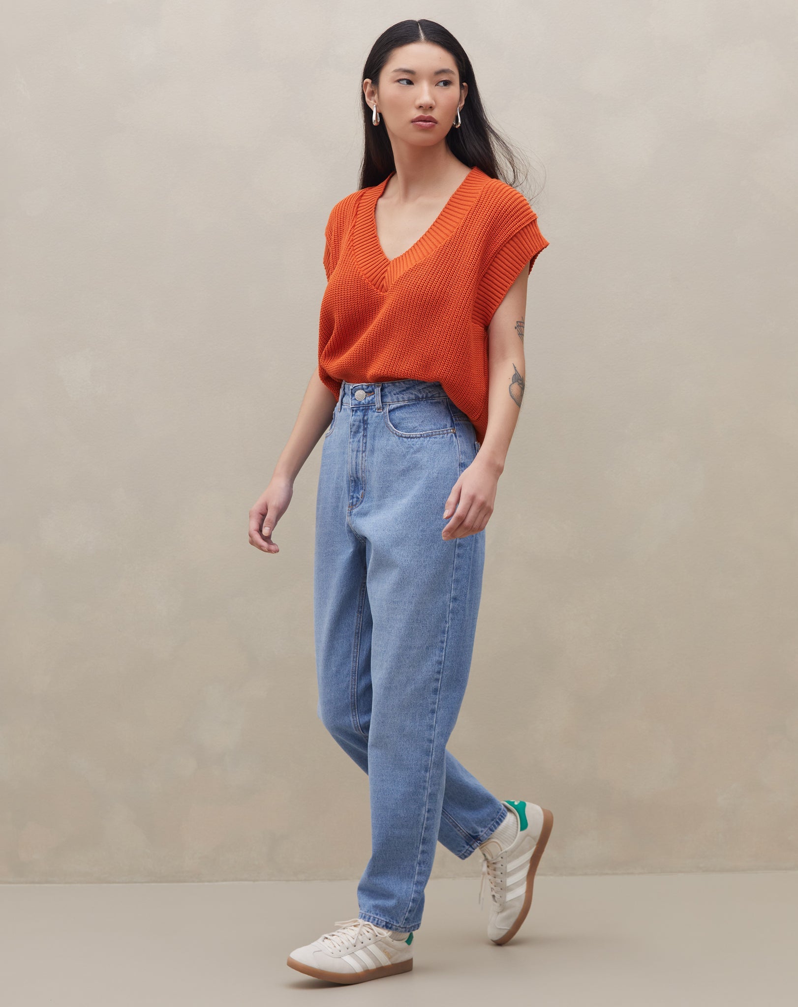 calça mom cintura alta