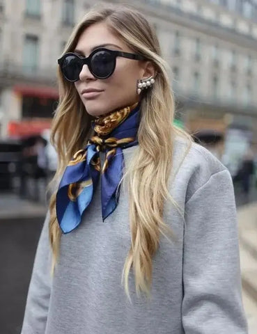 lenço como blusa