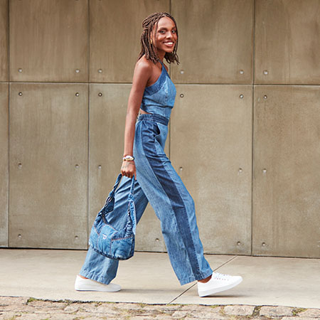 jardineira jeans
