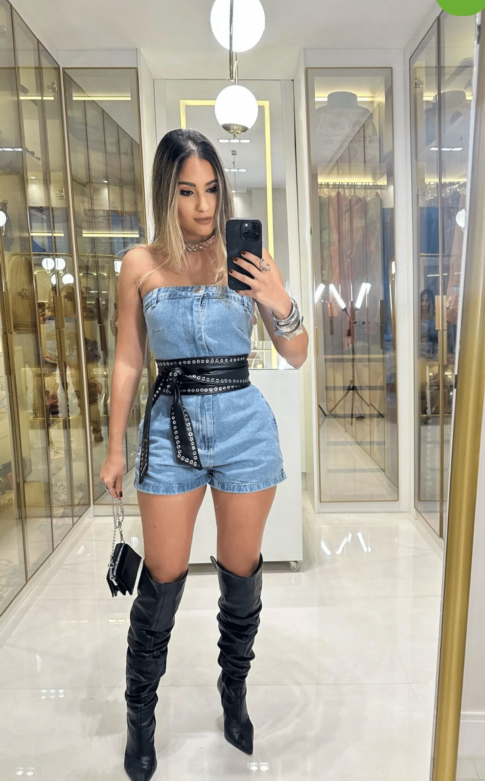 macacão jeans plus size
