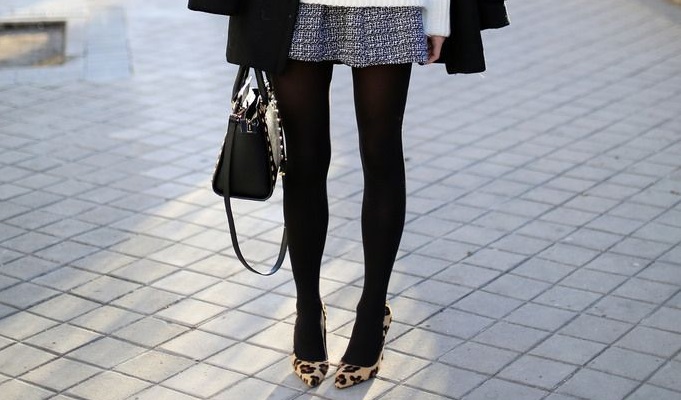 look com meia calça e shorts jeans