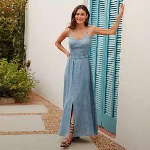 inspirações de looks com vestido jeans longo estilosos