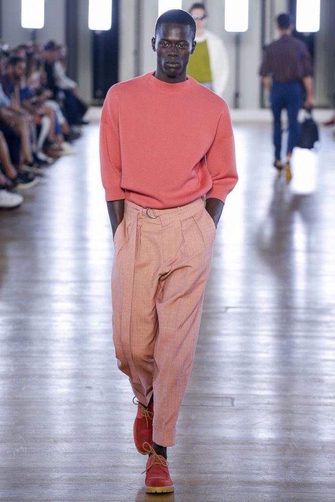 look monocromático masculino