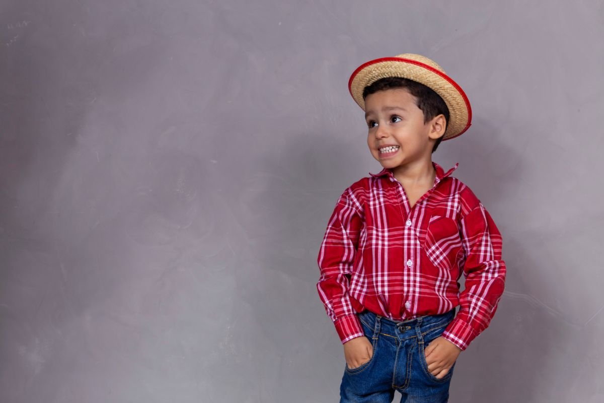 como customizar calça jeans para festa junina
