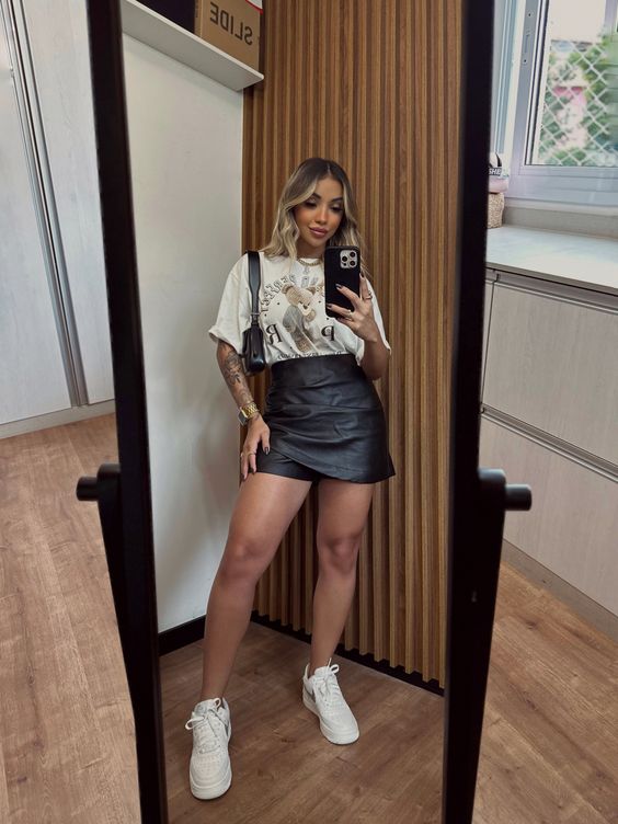 look noite barzinho com saia