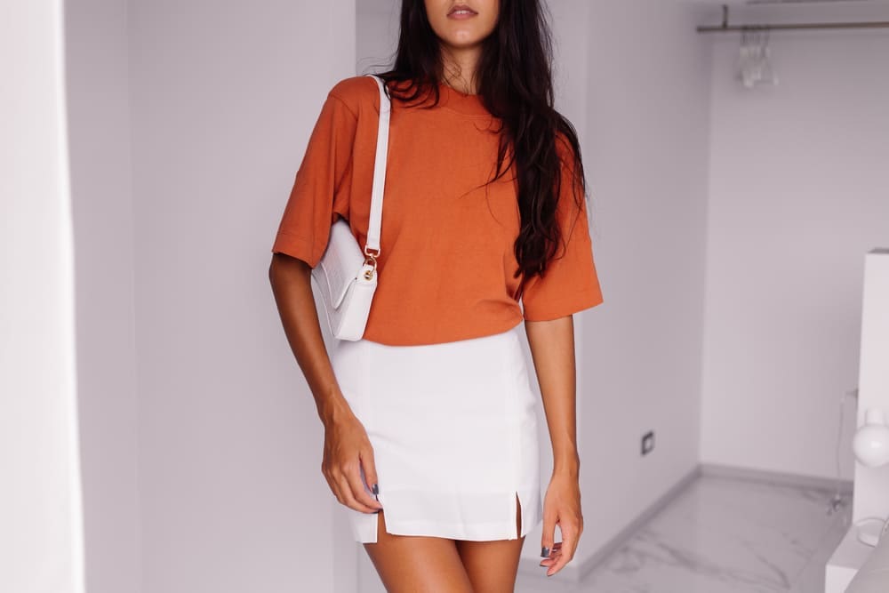 saia branca midi