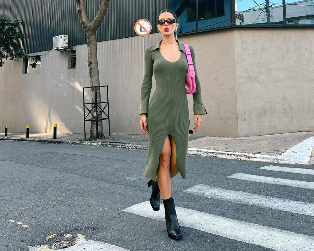 vestido jeans com bota cano curto
