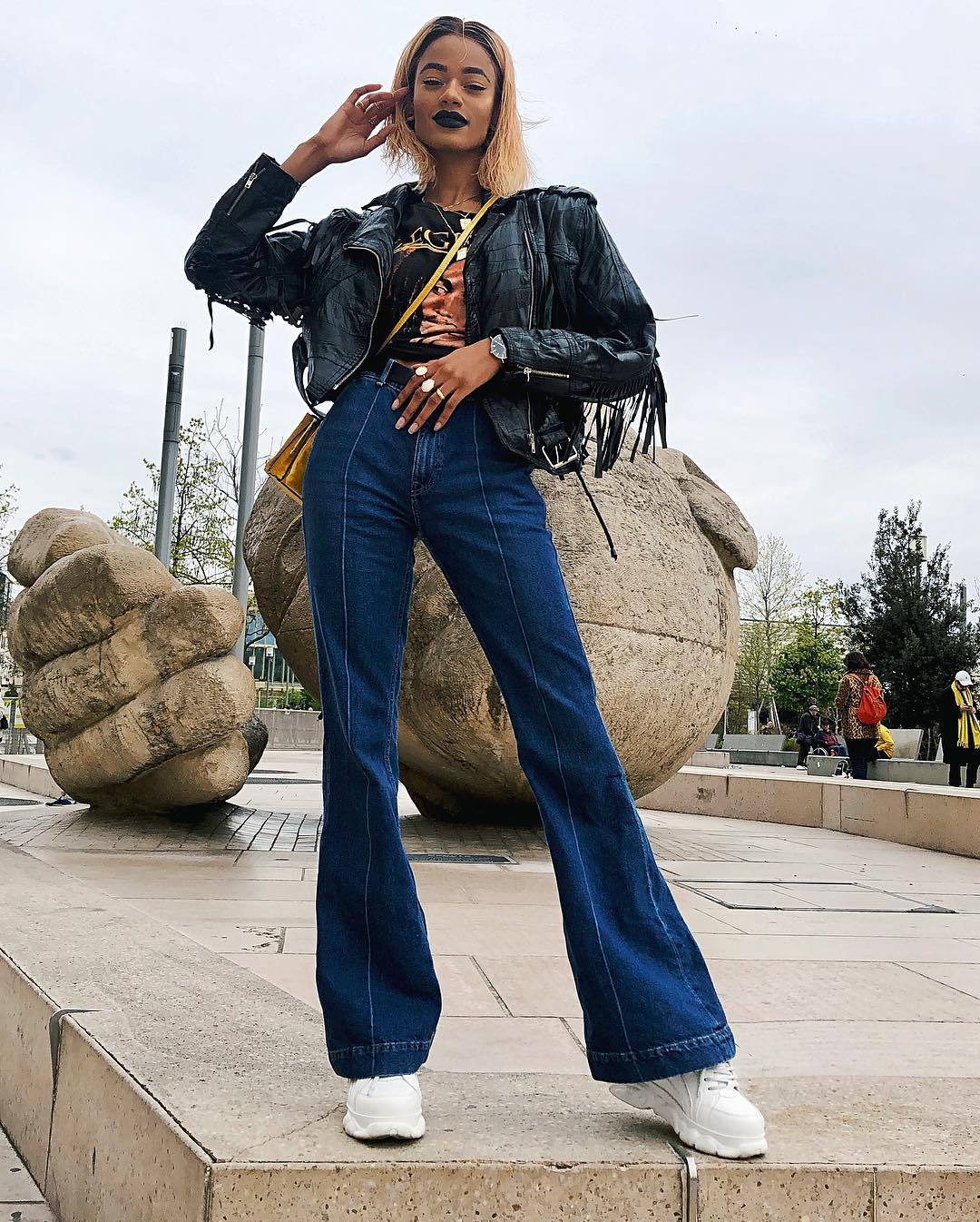 estilo com calça jeans wide leg