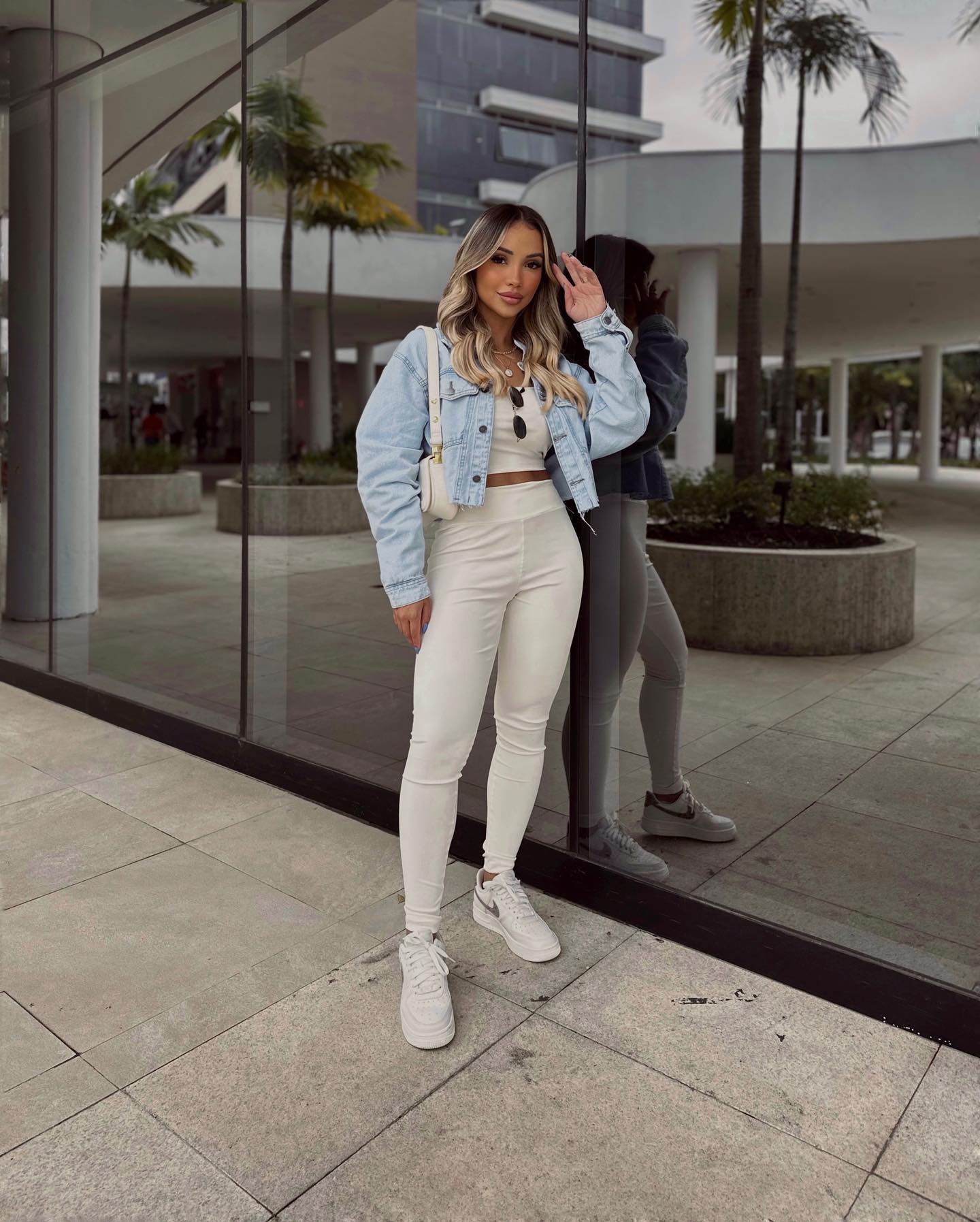 Looks de Trabalho com Jaqueta Jeans: Elegância e Modernidade