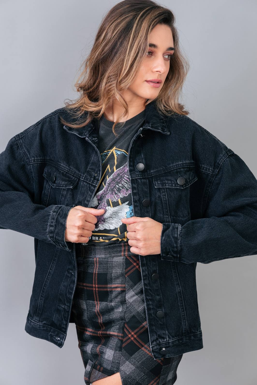 looks com jaqueta jeans