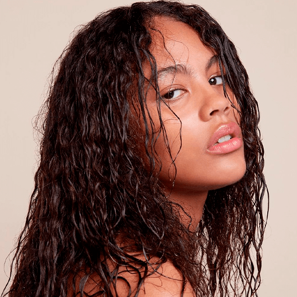 Ativos Naturais para Controlar a Oleosidade no Low Poo: Menta