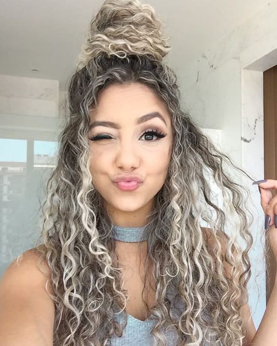 como fazer luzes em cabelo cacheado sem danificar