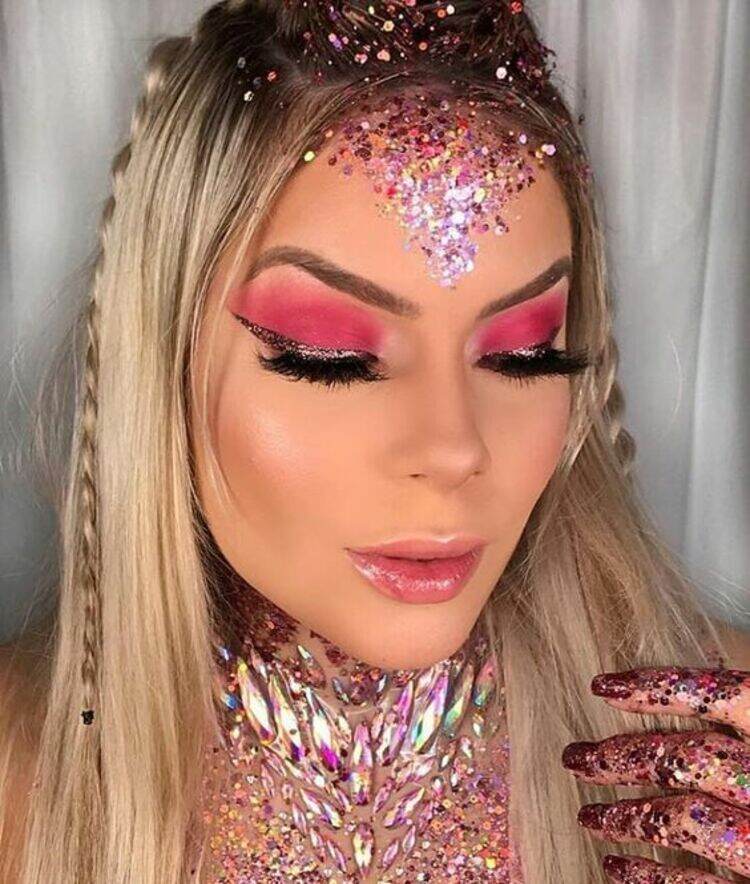 quanto custa maquiagem carnaval profissional