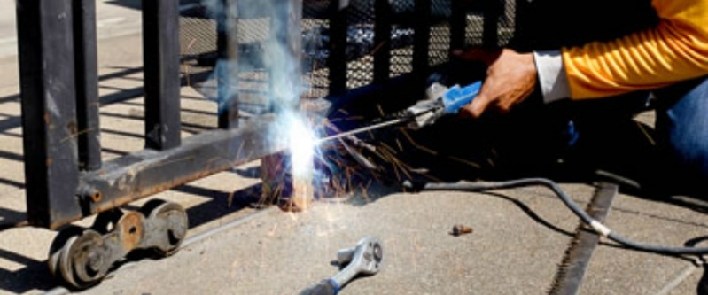 Os Melhores Lubrificantes para Portões de Alumínio