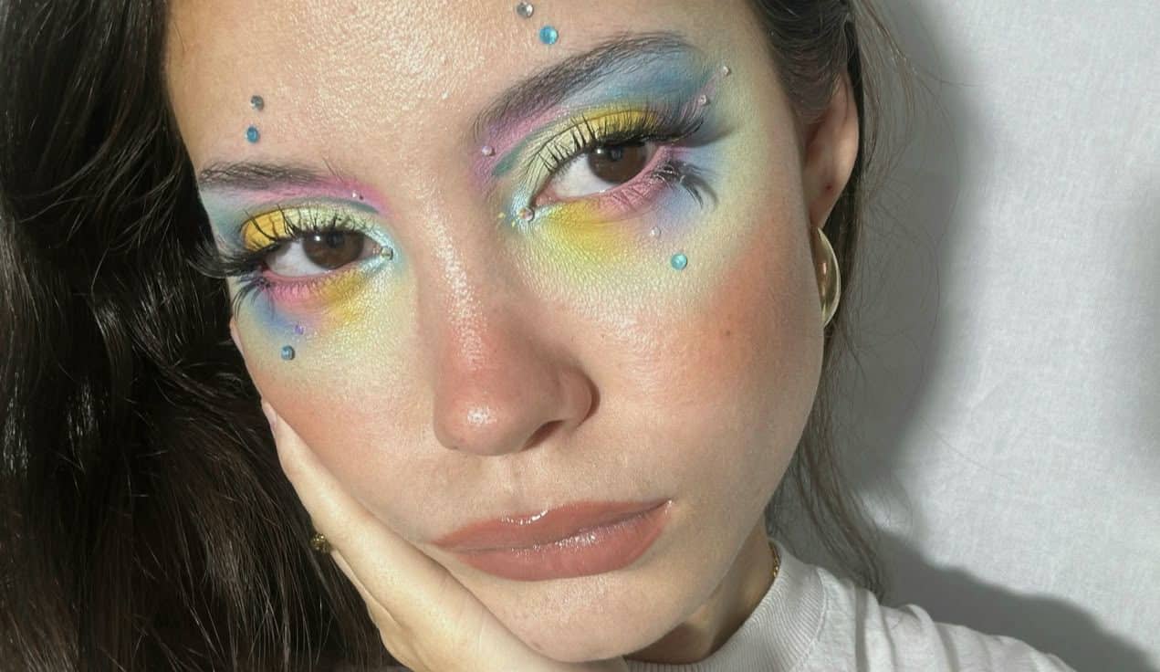 Maquiagem Neon: Dicas para um Look Impactante