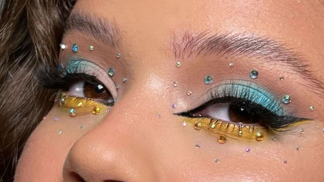 maquiagem com strass carnaval