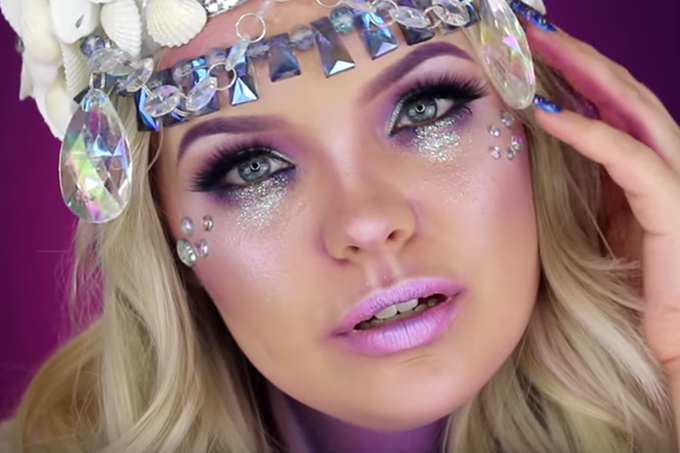 Mermaidcore 2026: Os Produtos Essenciais para Sua Maquiagem de Sereia