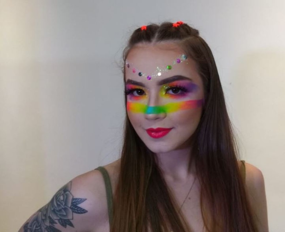 Guia Completo: Como Escolher a Melhor Tinta Neon para o Rosto e Corpo