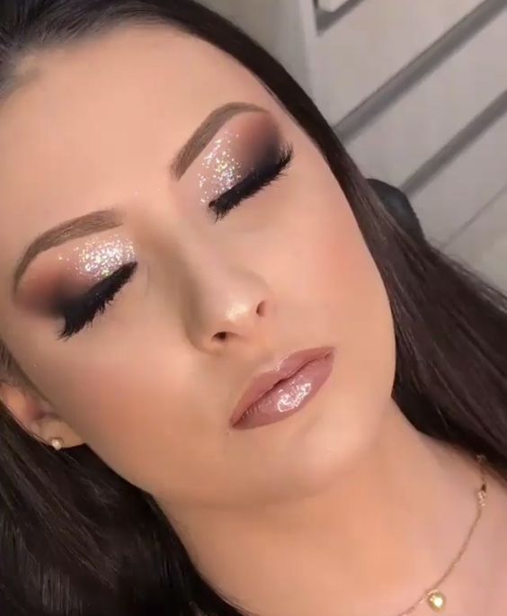 Dicas de maquiagem para debutantes: Do clássico ao moderno