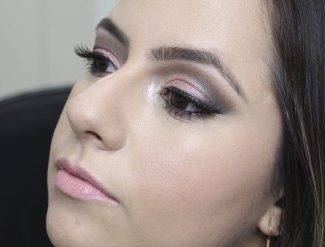 maquiagem para pálpebra gordinha