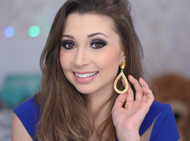 Como escolher a sombra perfeita para cada tom de azul de vestido