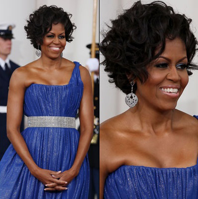 Guia completo de batons para usar com vestido azul