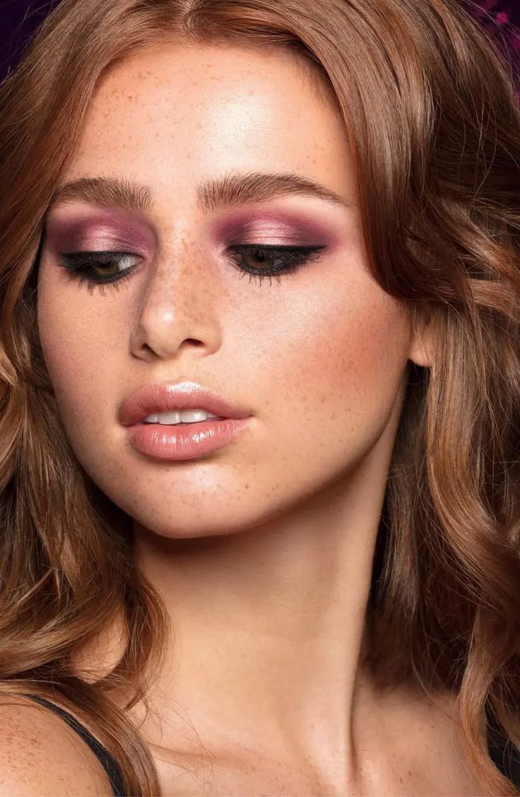 Como Escolher a Sombra Perfeita para seu Vestido Marsala