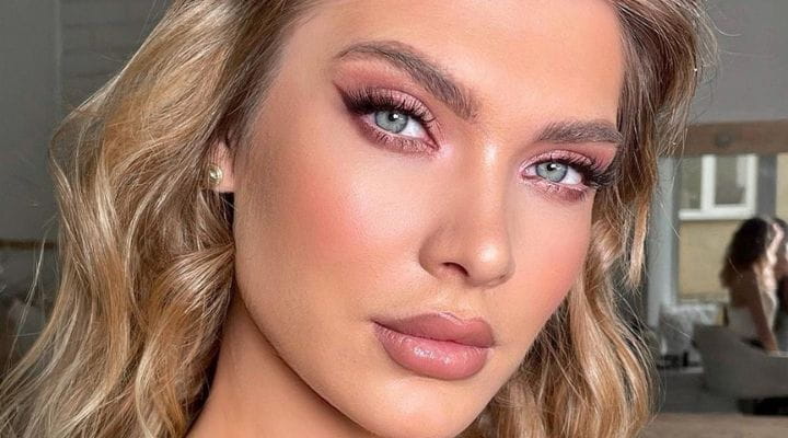 Guia Completo de Batons para Vestido Marsala: Do Nude ao Vinho Intenso