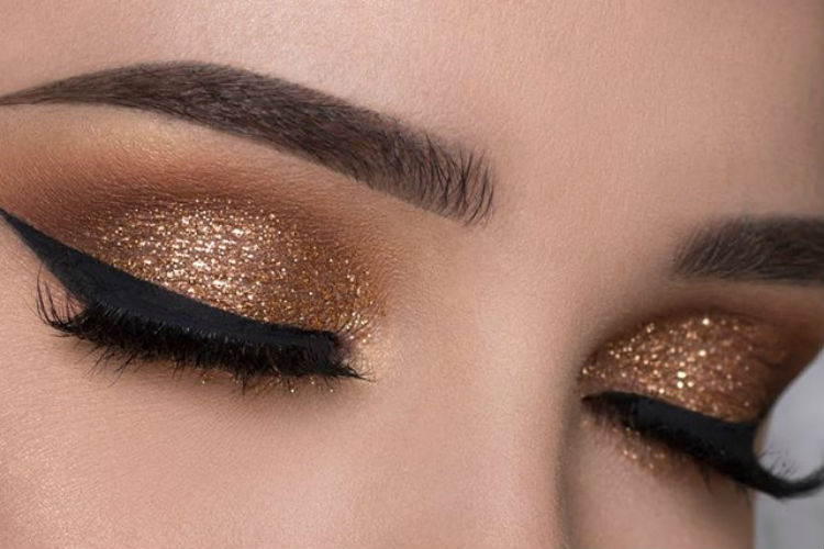 maquiagem ano novo com glitter