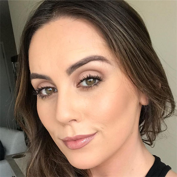 Como escolher o tom certo de base e corretivo