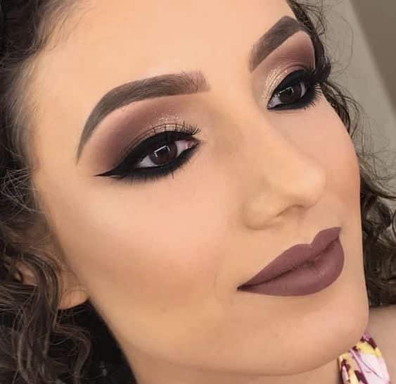 maquiagem marrom simples