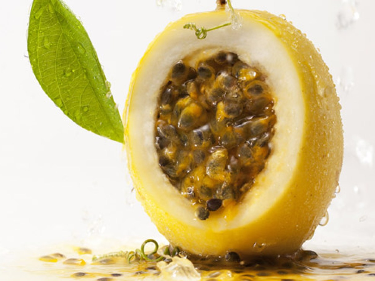 Chá de Maracujá: Receitas Calmantes e Quem Deve Evitar o Consumo