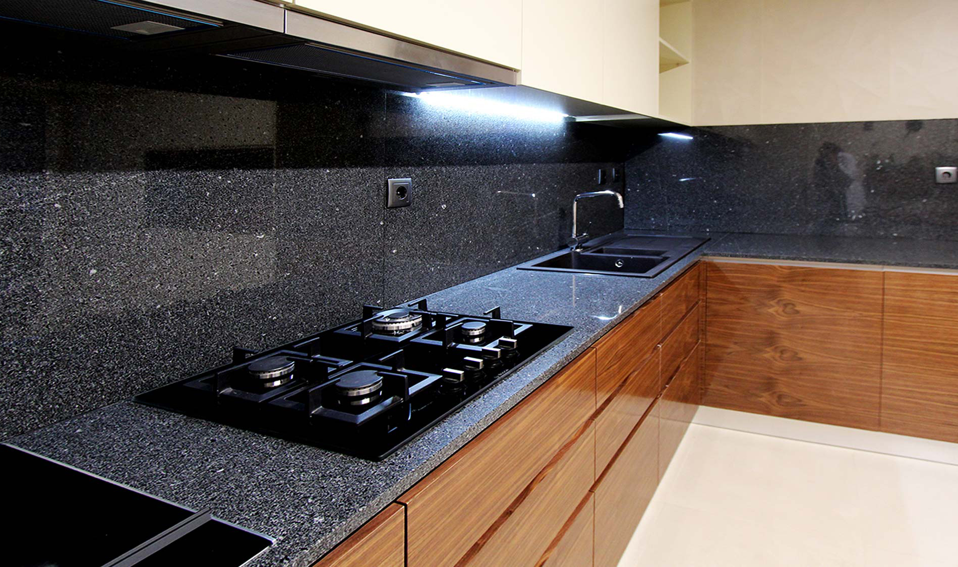 Mármore vs Granito: qual a melhor escolha para cozinha?