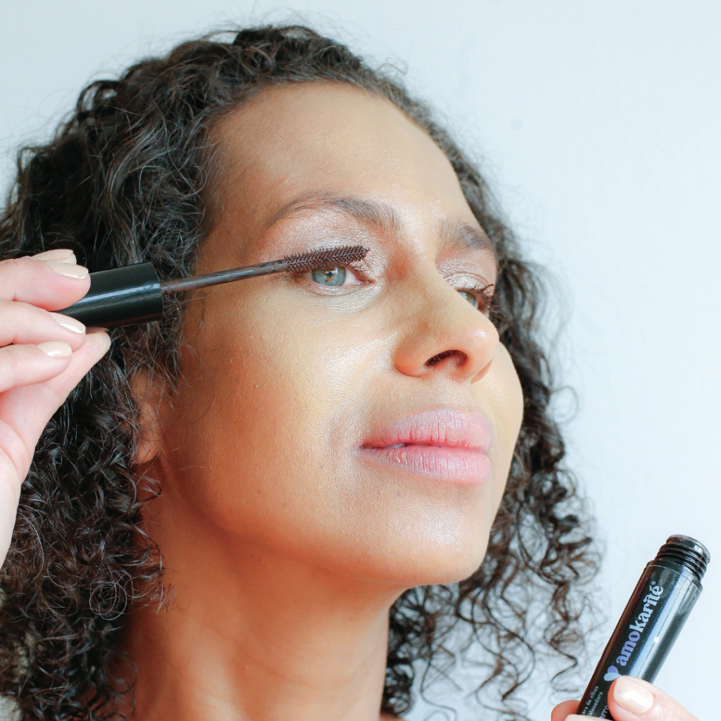 Diferenças entre máscaras de cílios: qual a melhor para cada efeito?