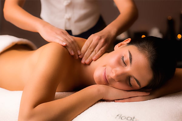 Massagem Sueca: Guia Completo de Benefícios e Técnicas