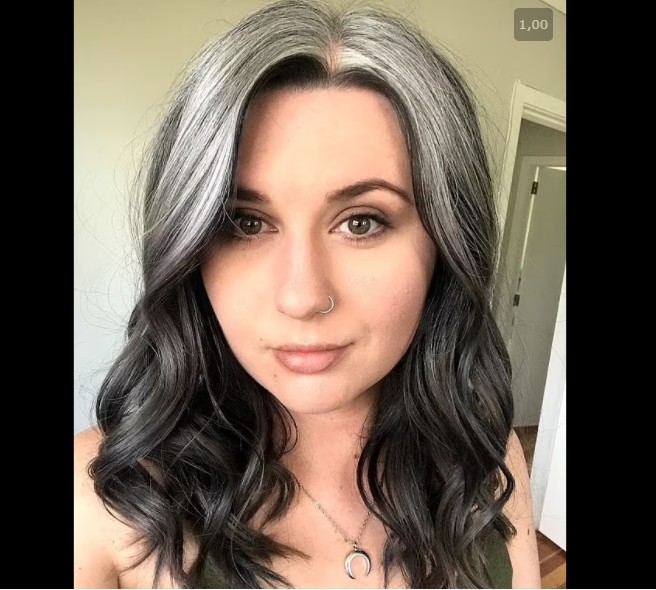 Mechas para Disfarçar Grisalhos: A Técnica que Reduz Retoques e Valoriza Seus Fios