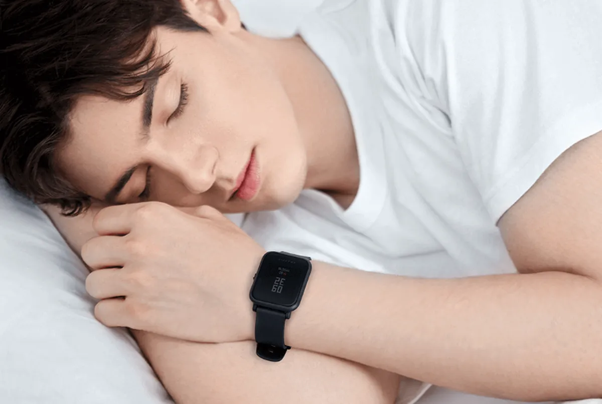 Comparativo: Oura Ring vs. Smartwatches para monitoramento de sono