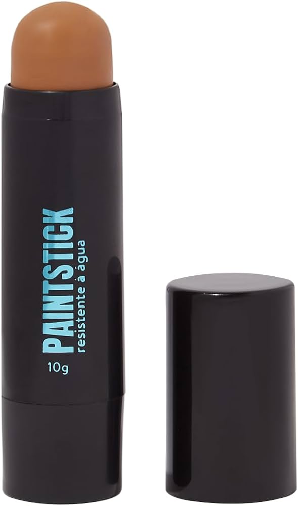 Como escolher a base em bastão ideal para seu tipo de pele