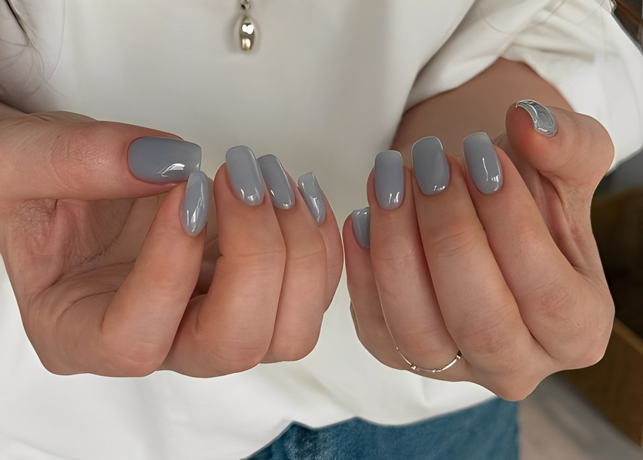 unhas gel branco leitoso vs rosa suave