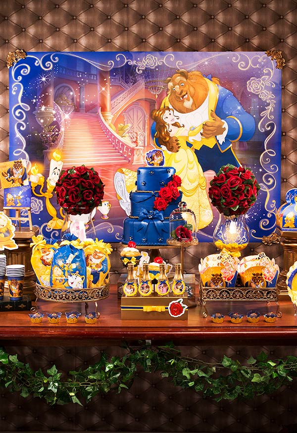 ideias criativas mesa doces bela fera 15 anos
