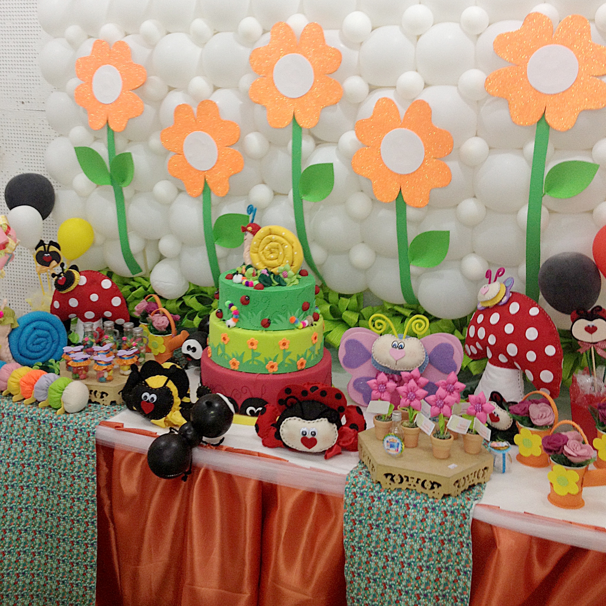 mesa festa infantil decoração simples