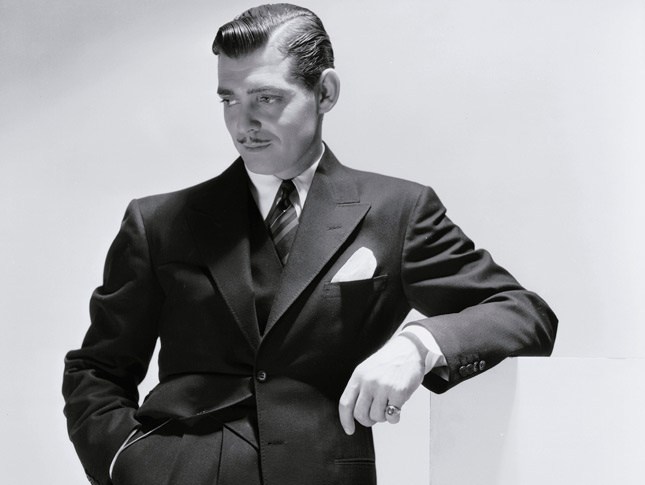 Recriando o glamour: dicas de penteado e maquiagem dos anos 50