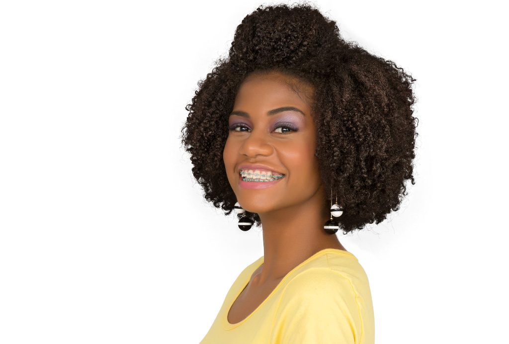 penteados presos para cabelo cacheado
